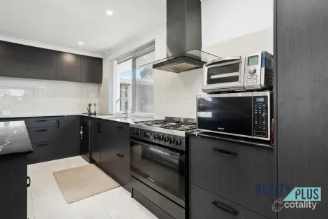 Property photo of 5 Montfort Place Morley WA 6062