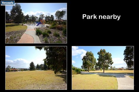 Property photo of 39 Parakeelya Road Banksia Grove WA 6031