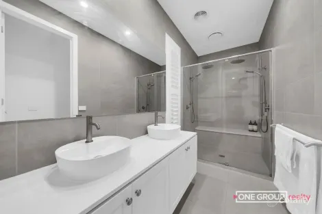 Property photo of 21 Wycheproof Street Donnybrook VIC 3064