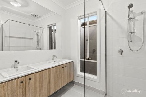 Property photo of 28 Corymbia Street Mount Duneed VIC 3217