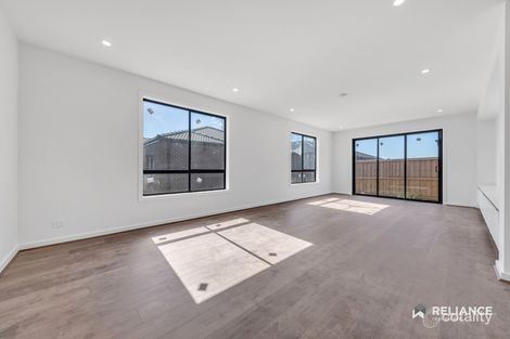 Property photo of 32 Nova Street Weir Views VIC 3338