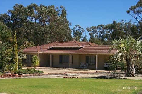 11 Kentia Loop, Wanneroo, WA 6065