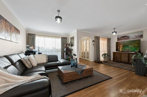 Property photo of 12 Callistemon Crescent Narre Warren VIC 3805