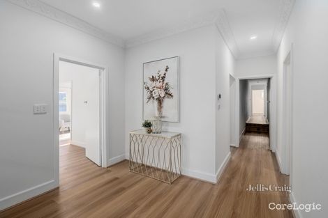 Property photo of 16 Ford Street Ringwood VIC 3134