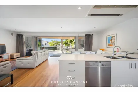 Property photo of 2/13 Tweeddale Road Applecross WA 6153