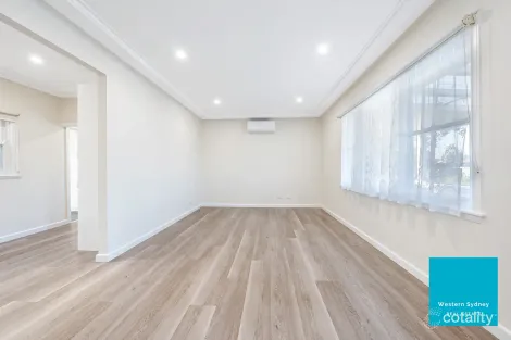 Property photo of 29 Leabons Lane Seven Hills NSW 2147