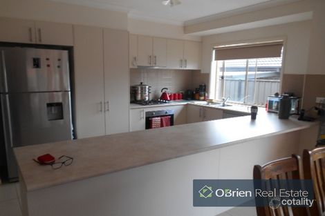 Property photo of 38 Hackney Circuit Clyde North VIC 3978