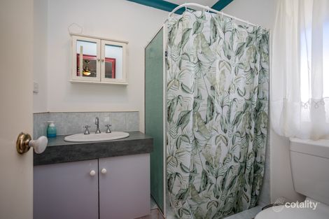 Property photo of 6 Pipit Close Huntingdale WA 6110