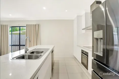 Property photo of 35 Brockman Way Smithfield QLD 4878