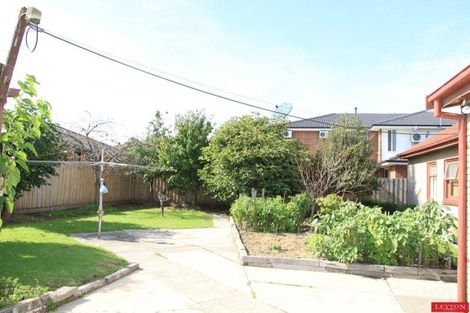 Property photo of 33 Grace Park Avenue Springvale VIC 3171