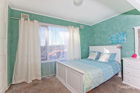 Property photo of 18 Fern Avenue Bradbury NSW 2560
