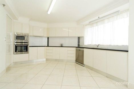 17/21 Bayview St, Runaway Bay, QLD 4216