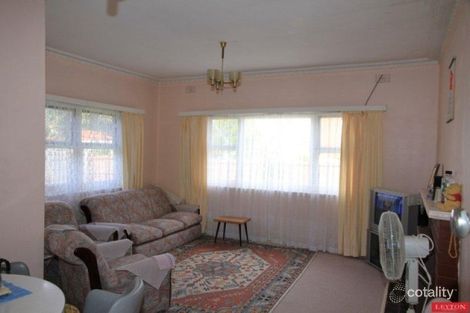 Property photo of 33 Grace Park Avenue Springvale VIC 3171