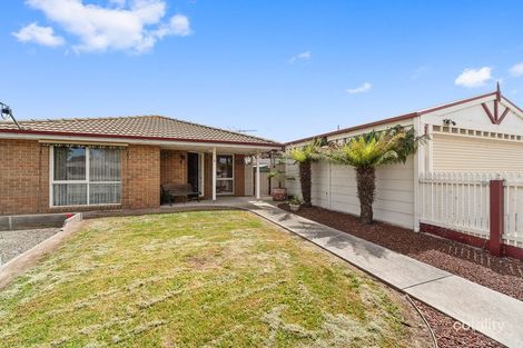 Property photo of 5 Laurel Crescent Carrum Downs VIC 3201