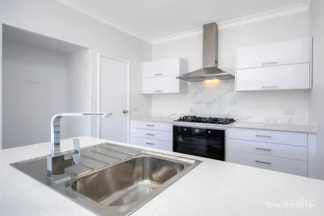 Property photo of 3/44 Stonehaven Parade Kinross WA 6028