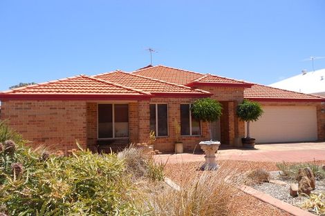 Property photo of 10 Glenorchy Brace Wanneroo WA 6065