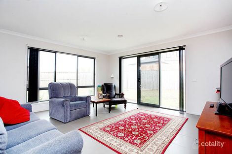 Property photo of 7 Daisy Circuit Harkness VIC 3337