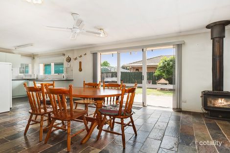Property photo of 5 Laurel Crescent Carrum Downs VIC 3201