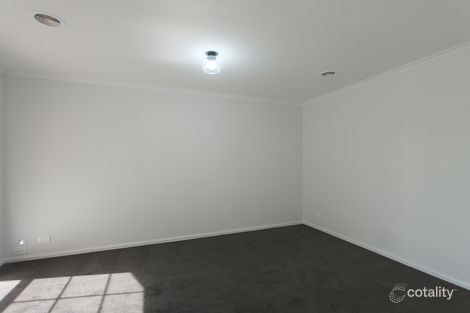 Property photo of 2 Ponsford Place Epping VIC 3076