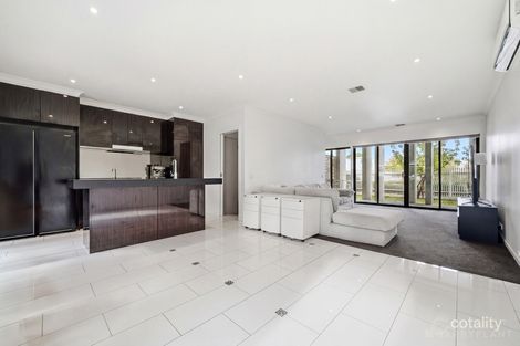 Property photo of 6 Orana Way Springvale VIC 3171