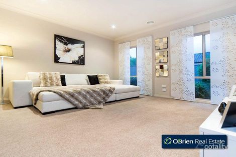 Property photo of 64 Fairholme Boulevard Berwick VIC 3806