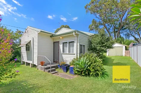 Property photo of 10 Windermere Avenue Charmhaven NSW 2263