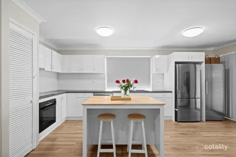 Property photo of 76 Contour Drive Mullaloo WA 6027