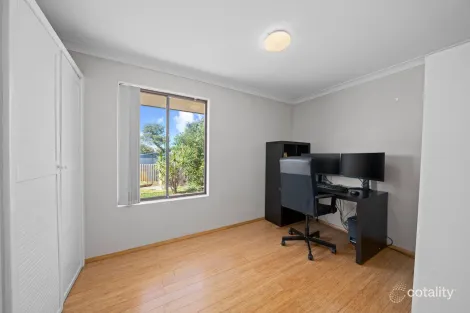 Property photo of 76 Contour Drive Mullaloo WA 6027