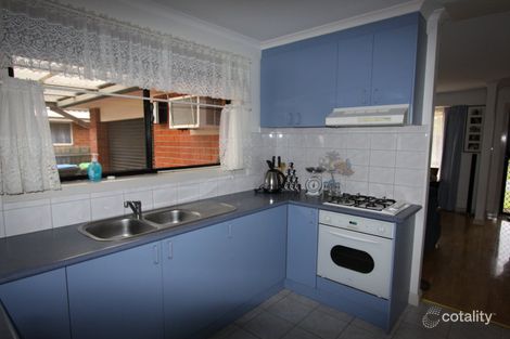 Property photo of 26 Seine Close Werribee VIC 3030