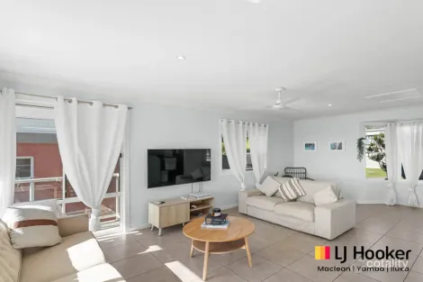 Property photo of 2/38 Yamba Street Yamba NSW 2464