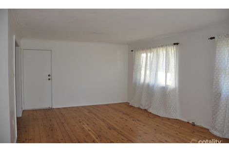 Property photo of 2 Jeannie Crescent Berkeley Vale NSW 2261
