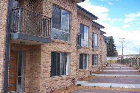 Property photo of 22 Uriarra Road Queanbeyan NSW 2620