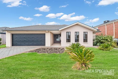 44 Wyperfeld Cct, Caroline Springs, VIC 3023