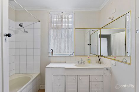 Property photo of 7 Ewing Avenue Flora Hill VIC 3550