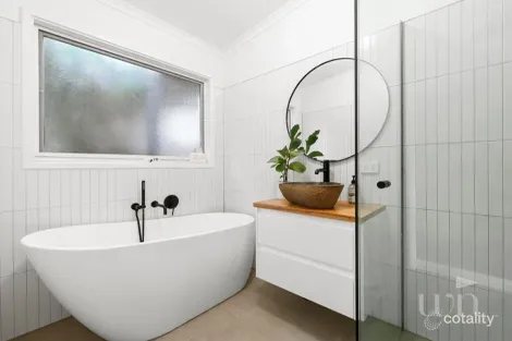 Property photo of 1 Watford Court Somerville VIC 3912