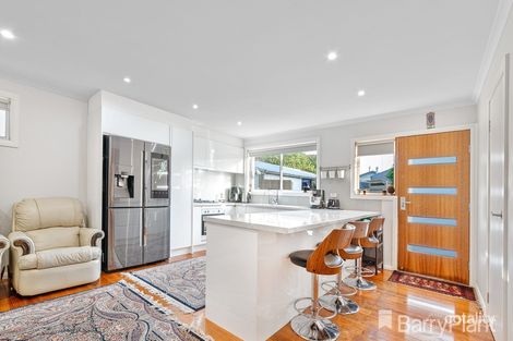 Property photo of 33 Rosebud Crescent Broadmeadows VIC 3047