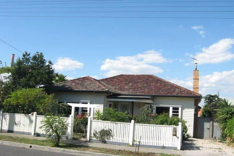 40 Oakbank St, Newport, VIC 3015