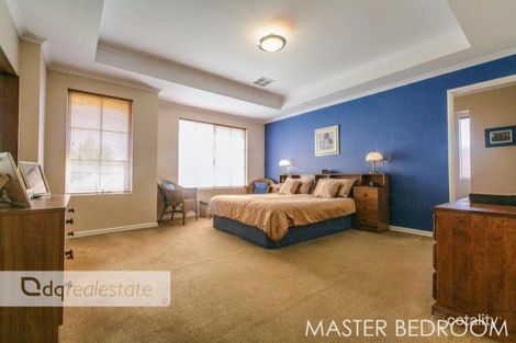 Property photo of 19 Gilbreth Bend Tapping WA 6065