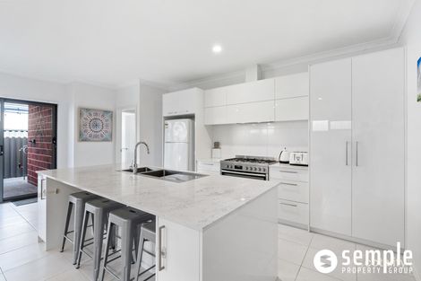 Property photo of 12 Greensand Promenade Treeby WA 6164