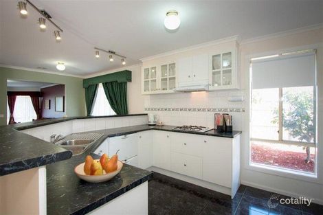 Property photo of 81 The Old Stock Run Sunbury VIC 3429