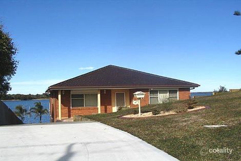 36 Greenacre Ave, Lake Munmorah, NSW 2259