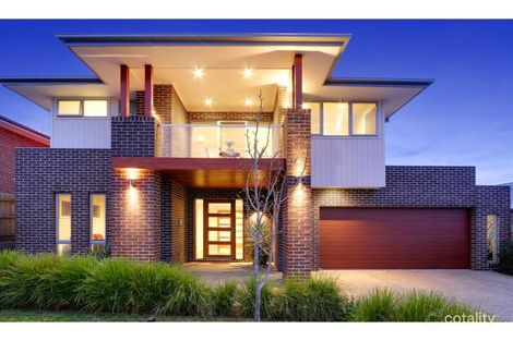 Property photo of 18 Elspeth Circuit Mount Martha VIC 3934
