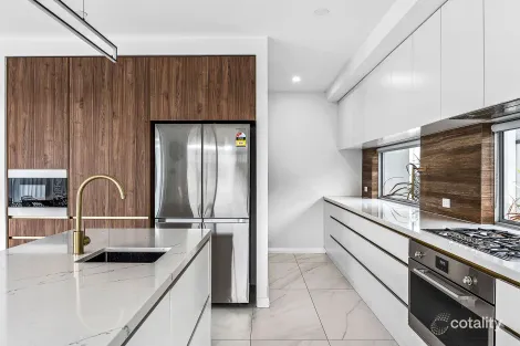 Property photo of 31 Lyrebird Square Ballajura WA 6066