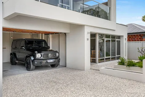 Property photo of 31 Lyrebird Square Ballajura WA 6066