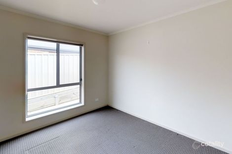 Property photo of 4B Alfreda Place Golden Square VIC 3555