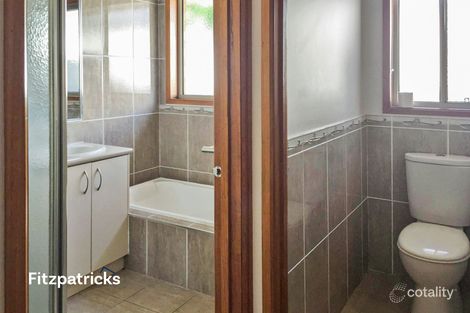Property photo of 2 Dundale Crescent Estella NSW 2650