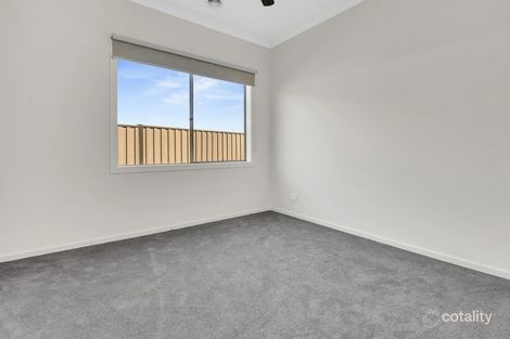 Property photo of 3 Rulingia Road Donnybrook VIC 3064