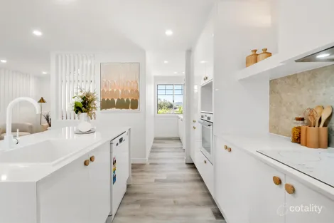 Property photo of 28 Rumsey Drive Raceview QLD 4305