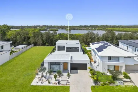 Property photo of 85 Lake Serenity Boulevard Helensvale QLD 4212