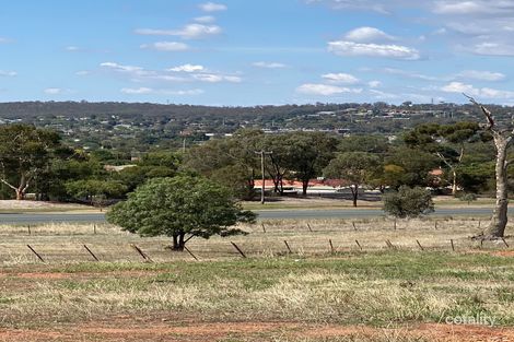 Property photo of 46 Barton Avenue Lloyd NSW 2650